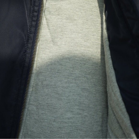 Beautiful Lined bomber Jacket - Picture 6 of 11